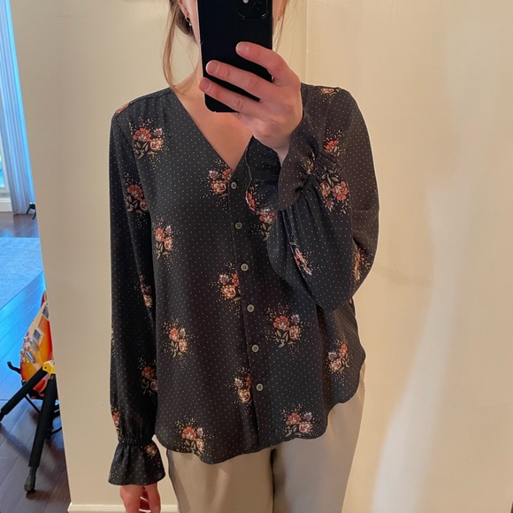 LOFT Floral Blouse - Picture 3 of 8